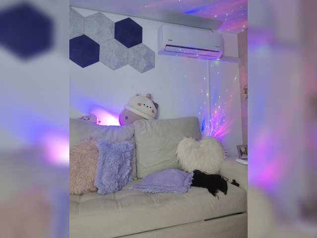 LarisaMaia live cam on BongaCams