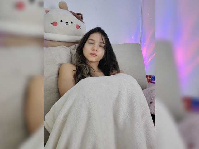 larisamaia cam belle