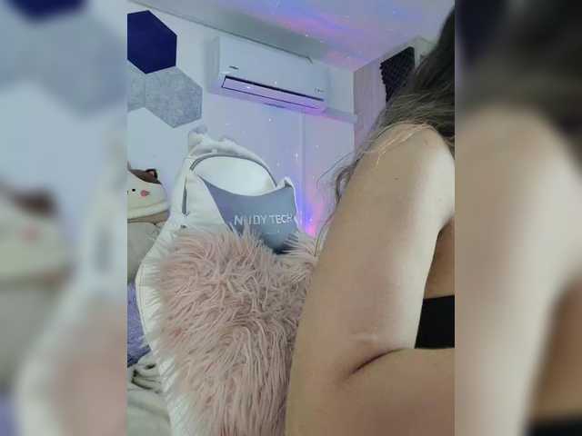 LarisaMaia live cam on BongaCams