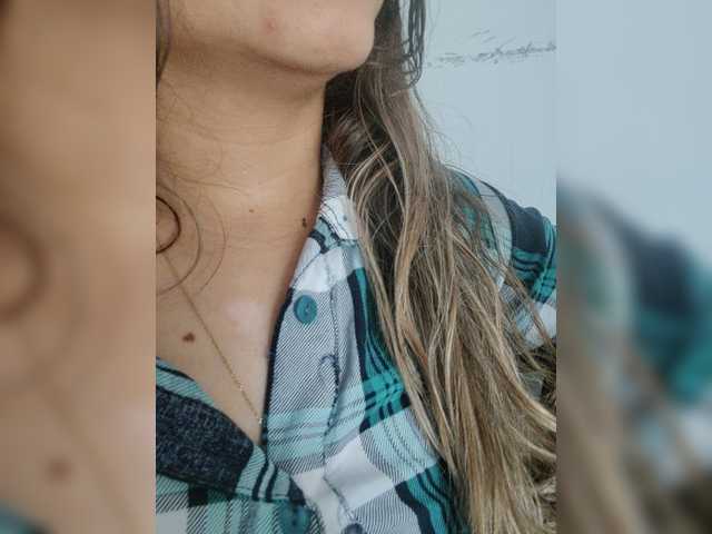 LarisaMaia live cam on BongaCams