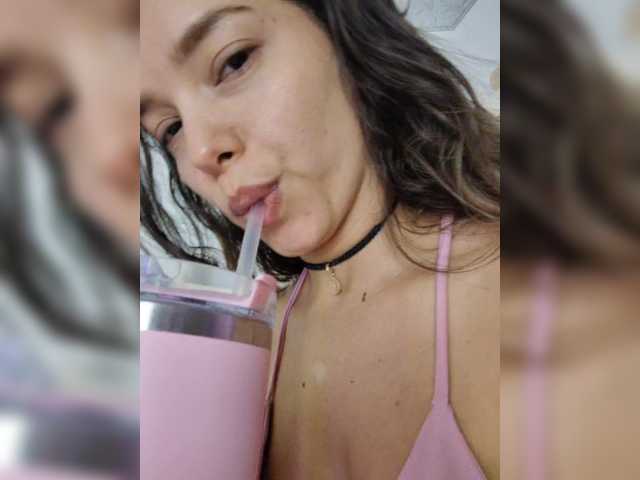 LarisaMaia live cam on BongaCams