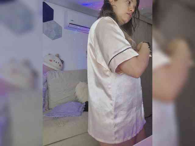 LarisaMaia webcam