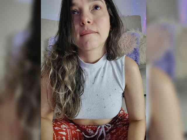 LarisaMaia webcam