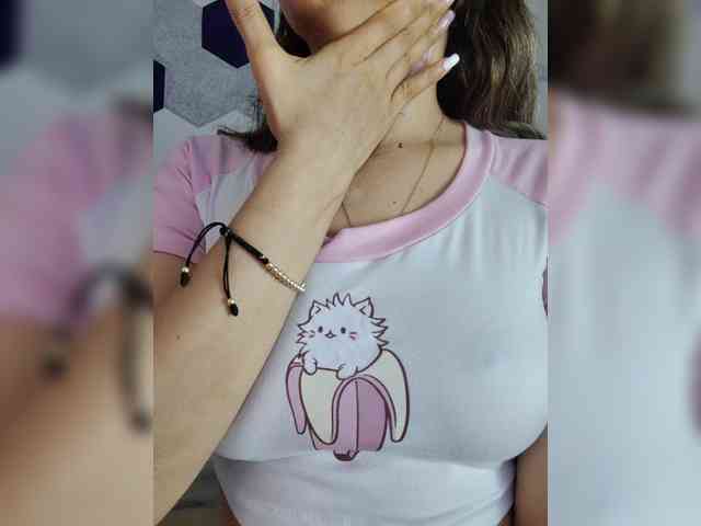 LarisaMaia webcam
