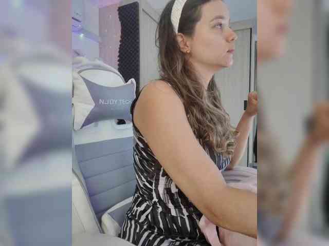 LarisaMaia webcam