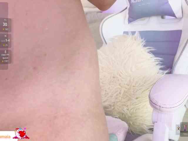 LarisaMaia webcam