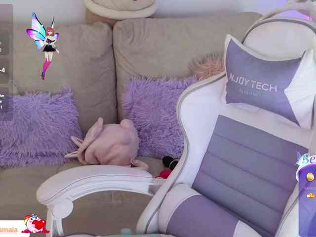 LarisaMaia webcam