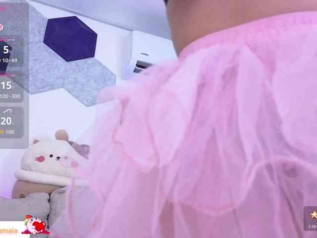 LarisaMaia webcam