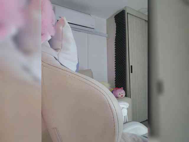 LarisaMaia webcam