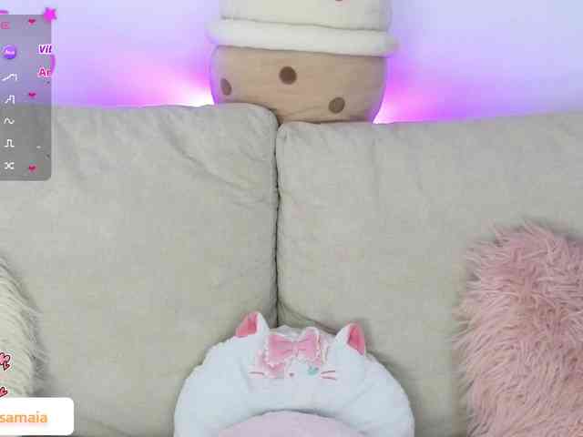 LarisaMaia webcam