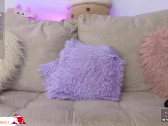 LarisaMaia webcam