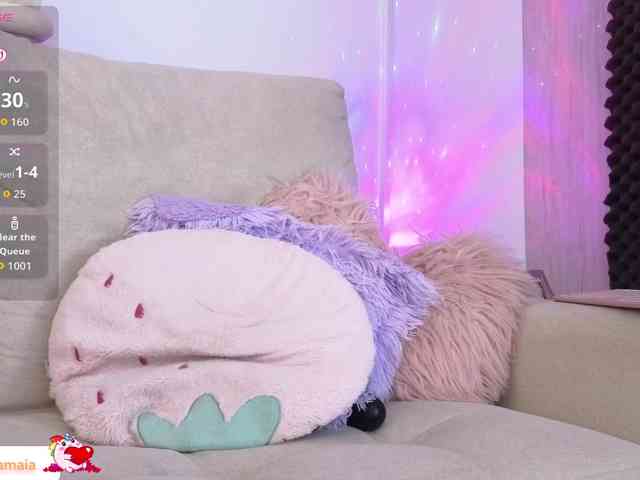 LarisaMaia webcam