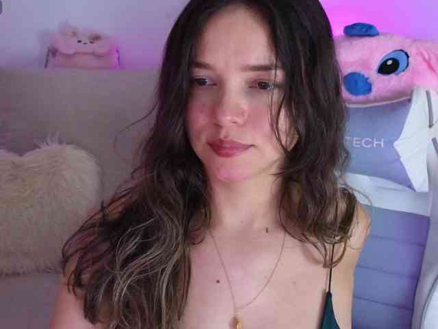 LarisaMaia webcam