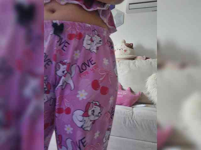 LarisaMaia webcam