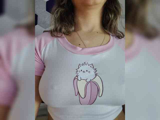LarisaMaia webcam