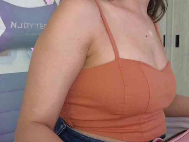 LarisaMaia webcam