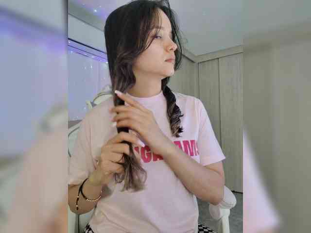LarisaMaia webcam