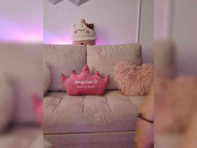 LarisaMaia webcam