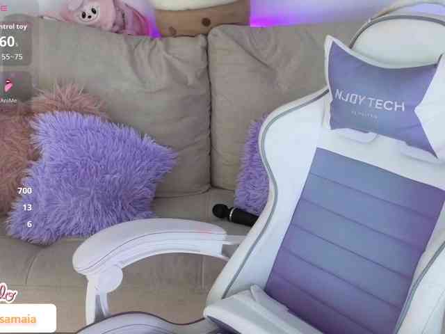 LarisaMaia webcam