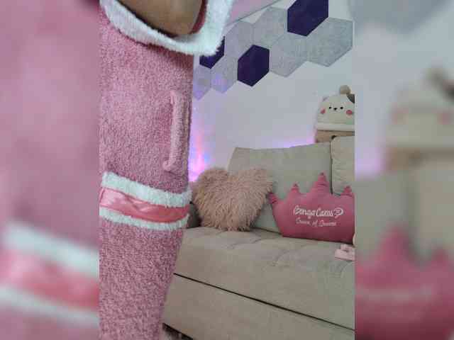 LarisaMaia webcam