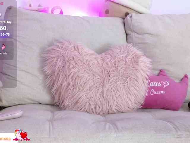 LarisaMaia webcam