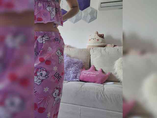 LarisaMaia webcam