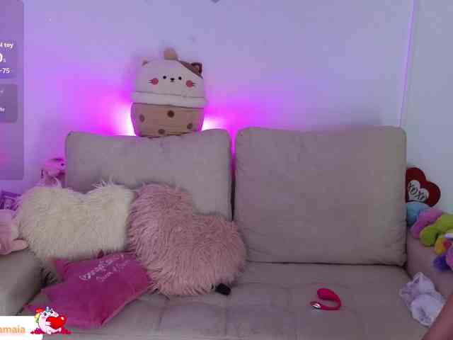 LarisaMaia webcam