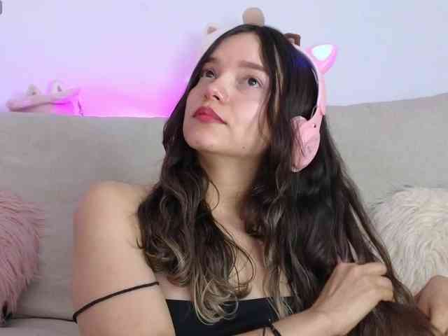 LarisaMaia webcam