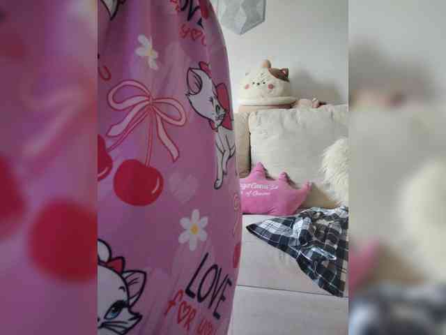 LarisaMaia webcam