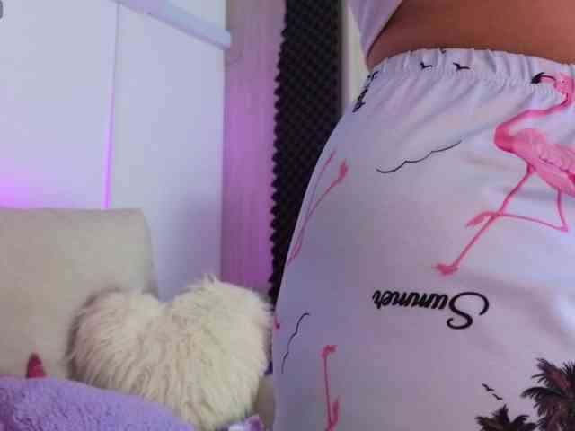 LarisaMaia webcam