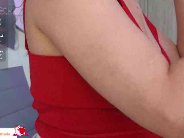 LarisaMaia webcam