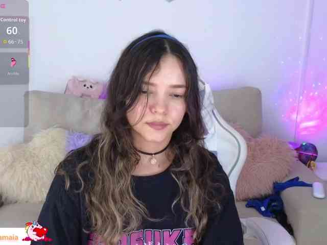 LarisaMaia webcam