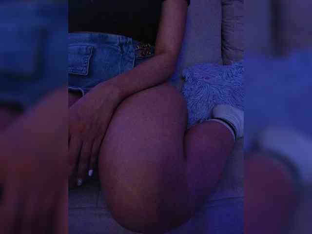 LarisaMaia webcam