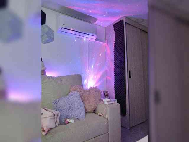 LarisaMaia webcam