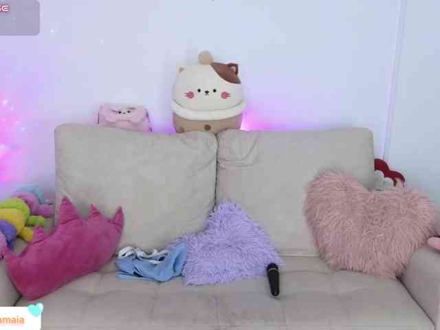 LarisaMaia webcam