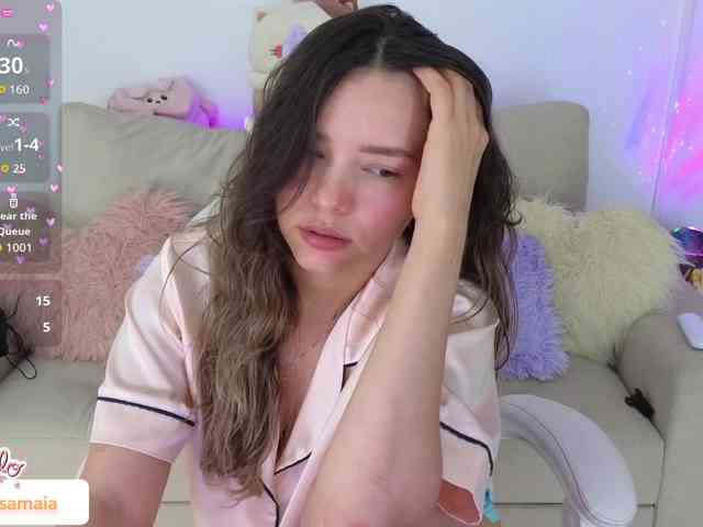 LarisaMaia webcam