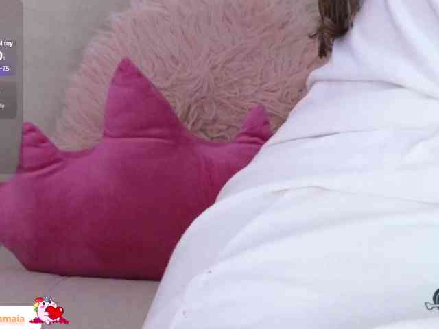 LarisaMaia webcam