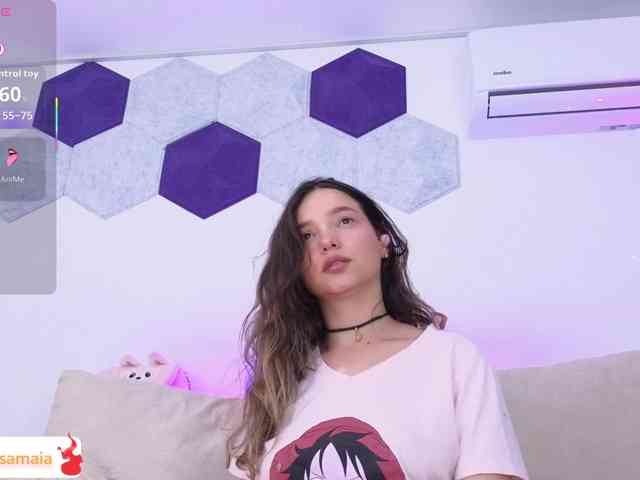 LarisaMaia webcam