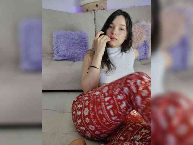 LarisaMaia webcam
