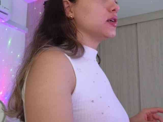 LarisaMaia webcam