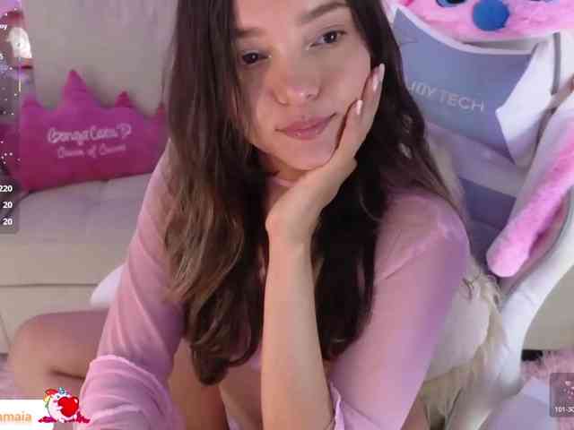 LarisaMaia webcam