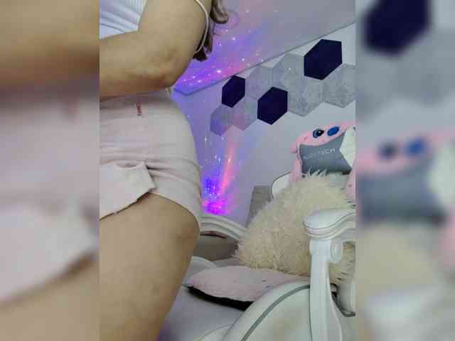 LarisaMaia webcam