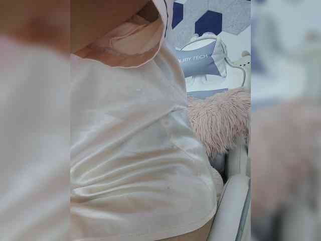 LarisaMaia webcam