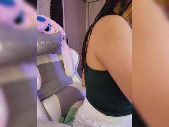 LarisaMaia webcam