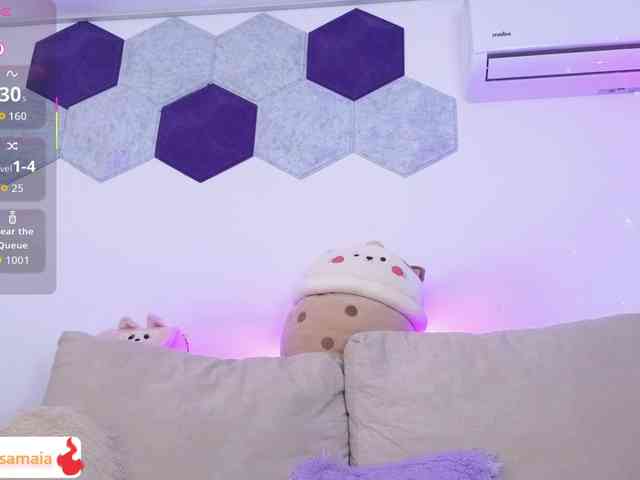 LarisaMaia webcam