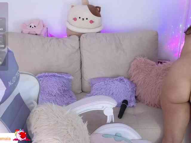 LarisaMaia webcam