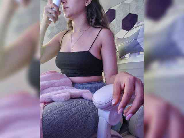 LarisaMaia webcam
