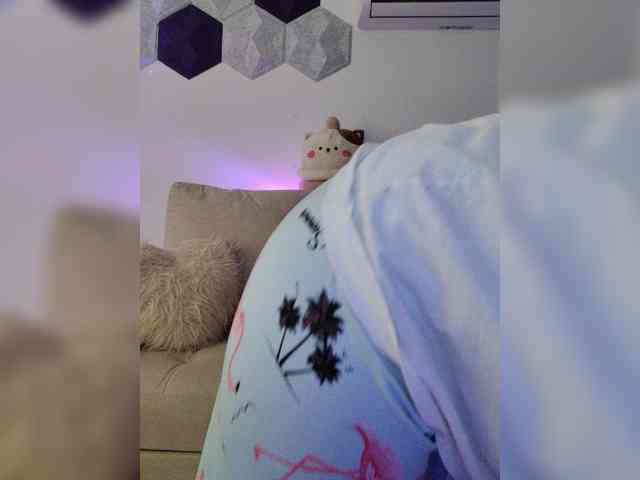 LarisaMaia webcam