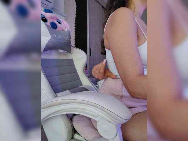 LarisaMaia webcam