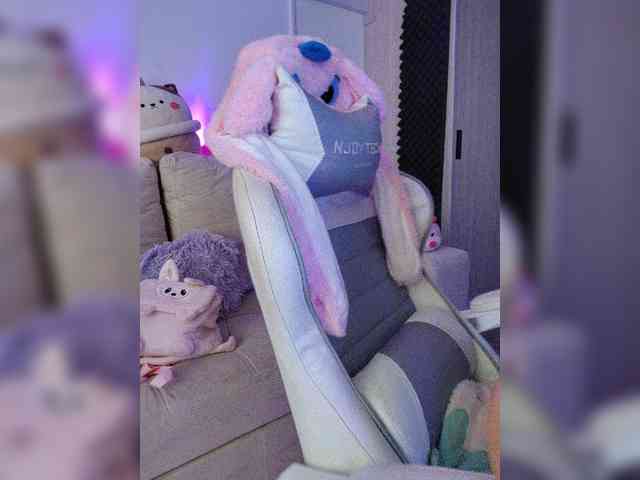 LarisaMaia webcam
